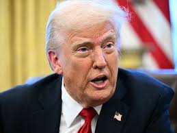 Trump imposes 25% tariffs