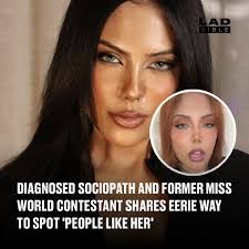 Kerry Lodge's Instagram, Twitter & Facebook