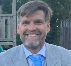 It breaks my heart knowing that Stu won't see his girls grow up': Cyclist's  heartbroken family pay tribute to father of two who was killed