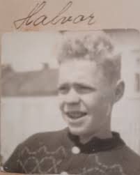 Farfar till vänster John Thulin med sin kompis Hilding Kunkell brofjorden  år 1926