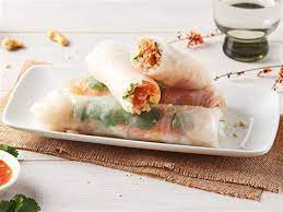 Une recette parfaite de rouleaux de printemps au poulet!. Spring Roller Feuille Rouleau De Printemps Recettes Spring Roller Feuille Rouleau De Printemps Recettes Verser De L Eau Pure Tiede A Moitie Hauteur Du Wok Glisser La Feuille De Riz