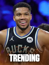 Giannis Antetokounmpo names the three players he really respects in the  NBA. 👍