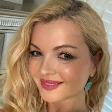 Bianca Lambert's Instagram, Twitter & Facebook