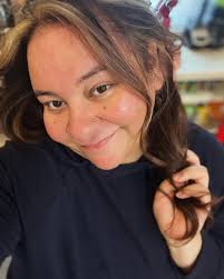 Hi allergy friendly friends, Farmers market season is coming to a town near  you, lol. I wanted to take a moment to reintroduce myself. I am Diane  Mejia, chef, pastry chef, and