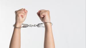 Hasilnya, polisi meringkus empat kelompok preman yang beraksi dengan kedok perusahaan jasa pengawalan dan pengamanan. Sederet Fakta Mencengangkan Di Balik Praktik Pungli Pelabuhan Tanjung Priok