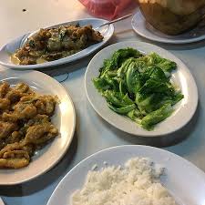 Just a simple 5 meal without fish and crab cost near 300. Fish Village Seafood Restaurant Semporna Restaurant Reviews Phone Number Photos Tripadvisor