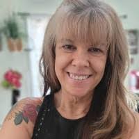 Cindy Eddy's Instagram, Twitter & Facebook