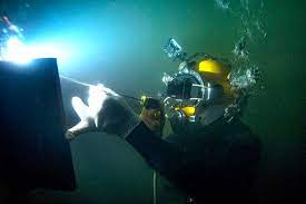 How much money do underwater welders make? How To Become An Underwater Welder Earning 300 000
