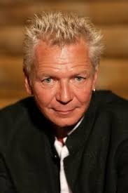 RetroUniverse: Flowers Blossom Into Icehouse