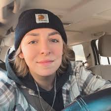 isaiah dilaura (@isaiahdilaura1)