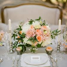 Was bringt ihnen denn die schöne blumen tischdeko für die hochzeit, wenn sie nicht in begleitung schöner bogenarkaden kommt? Blumen Tischdekoration 25 Ideen Zur Hochzeit Im Fruhling Tischdeko Hochzeit Blumen Fur Hochzeit Hochzeit Deko