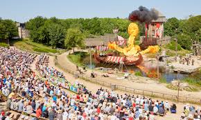 Het park is qua bezoekersaantallen het tweede park van frankrijk en het elfde van europa. Sejour Au Puy Du Fou Billets Hebergement Vendee Tourisme