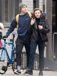 Chloe moretz and brooklyn beckham grab some lunch to go on friday (may 20) in los angeles. Chloe Moretz And Brooklyn Beckham Out In Nyc Brooklyn Beckham And Chloe Brooklyn Beckham Brooklyn Beckham Girlfriend