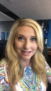 Happy Friday! Join me for as I get ready for the noon news and we talk  weekend! Whatcha doing?👏👏👏