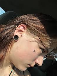 I have always wondered why Castiel lost his wings. It was always explained  that the angels wings burned up as they fell from heaven but Castiel was