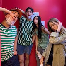 Pictures, gifs, and videos of south korea's most adorable tsundere ㅡ 류준열. Serunya Foto Reuni Reply 1988 Setelah 5 Tahun Ryu Jun Yeol Ngumpet Womantalk