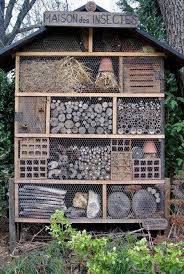 11 Inspirations For Insect Hotels 1001 Gardens Insektenhotel Bienenhaus Insektenhaus
