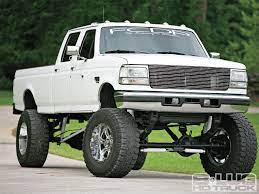 1202 8l 08 From The Ground Up 1997 Ford F350 Obs 1997 Ford F350 Obs View Of Suspension Jpg 1 600 1 200 Pixels Trucks Ford Trucks 1997 Ford F350