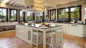 la cuisine francaise adresses des magasins de cuisines equipees dans le sud est de la france cote maison