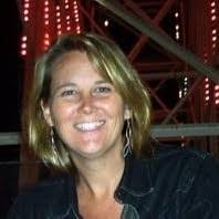 Kari Hood's Instagram, Twitter & Facebook