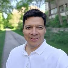 Rafael Lema Salazar (@LemaRafael)