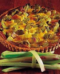 Tarte A La Rhubarbe Pour 4 Personnes Recettes Elle A Table Recette Tarte Rhubarbe Recettes Alsaciennes Repas Veggie