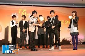 Pop Stars Introduce Global Chinese Golden Chart China Org Cn