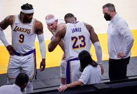 Lebron james had to leave the lakers game sunday against the hawks after an ankle injury that it's impossible to know the severity of the injury or how much time lebron might miss at this point. Eo9lcr8razfqpm