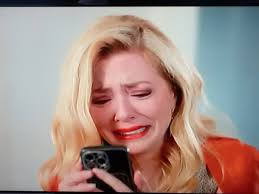 Anderkant die swaar kry. Aih Shengul bring al die geheime uit 😂