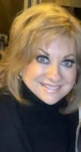 We are so happy to welcome Debbie Girard-Whitcomb to our Crossroads Title  family! Debbie has serviced the Greater Genesee County and Northern Oakland  County Areas for many years and brings a wealth