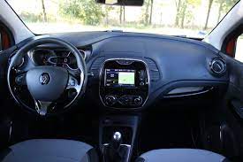 São a moda do momento que tem levado tantos construtores a apostarem no conceito. Essai Renault Captur Tce 90 Liberte Conditionnelle
