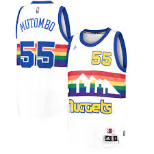 Our nuggets jersey shop offers is stocked with uniforms for all the hottest denver players including nikola jokic and jamal murray.show some solidarity with fellow fans at every home and away game with nike nuggets jerseys in exclusive designs for this season. Denver Nuggets Trikot