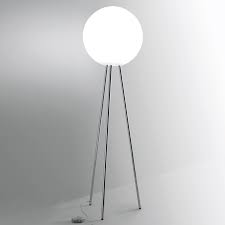 Fontana arte was incorporated in 1932 with ponti as its chief of design. Fontana Arte Prima Signora Design Stehleuchte Kaufen Lampenwelt De