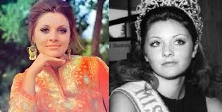 وهي تنحدر من عائلة مسيحية لبنانية، من أب لبناني و أم إيطالية. ØªØ¹Ø±Ù Ø¹Ù„Ù‰ Ø¬ÙˆØ±Ø¬ÙŠÙ†Ø§ Ø±Ø²Ù‚ Ù…Ù„ÙƒØ© Ø¬Ù…Ø§Ù„ Ø§Ù„ÙƒÙˆÙ† Ø§Ù„Ø³Ø§Ø¨Ù‚Ø© ÙˆØ´Ø§Ù‡Ø¯ Ø£Ø­Ø¯Ø« Ø¸Ù‡ÙˆØ± Ù„Ù‡Ø§ Ø¨Ø±ÙÙ‚Ø© Ø²ÙˆØ¬Ù‡Ø§ Ø§Ù„ÙÙ†Ø§Ù† Ø§Ù„Ø´Ù‡ÙŠØ±