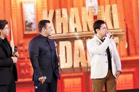Salman Khan Shah Rukh Amir S Production Houses And 35 Others File Civil Suit Against Some Media Houses Dnp India Abdul rashid salim salman khan (pronounced səlˈmaːn xaːn (listen); salman khan shah rukh amir s