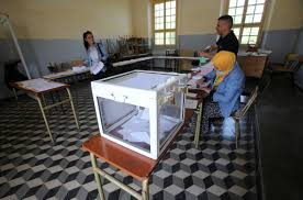 Pour rappel, le référendum sur la nouvelle constitution, le 1er novembre 2020, a enregistré une abstention record, avec 23,72 % de taux de participation. Algerie Abstention Record Aux Legislatives Anticipees L Humanite