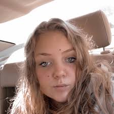 7 Fizz with coconut and blue raspberry flavors