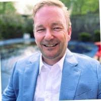 Mark Goguen's Instagram, Twitter & Facebook