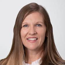 Elizabeth Schoonover's Instagram, Twitter & Facebook