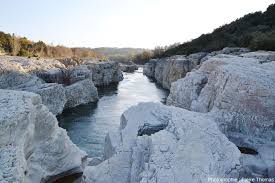 Miesta, ktoré sa oplatí vidieť, možnosti prechádzok a jedinečné zážitky. Les Marmites De Geant De La Cascade Du Sautadet La Roque Sur Ceze Gard Planet Terre