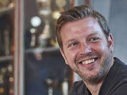 Jetzt stöbern und bequem online bestellen! Florian Kohfeldt Von Werder Bremen Im Interview Ich Traue Nicht Nur Mir Selbst Ein Einblick In Das Leben Als Bundesliga Trainer News