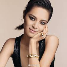 Zhong Chuxi, Sophie Turner, Indya Moore, Chloe Grace Moretz, and Signe  Veiteberg are the faces of the new Louis Vuitton B Blossom jewelry campaign  #钟楚曦 #elainezhong