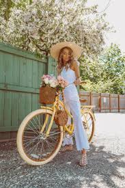 Flowers And Bikes Hello Fashion Hello Fashion Bike Photoshoot Bicycle Fashion