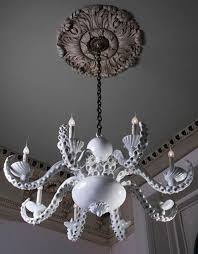 Coastal Beach House Octopus Chandelier By Adam Wallacavage Osminogi Dizajn Idei