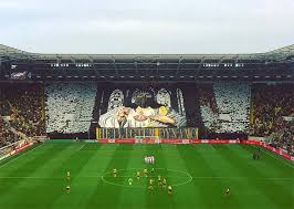 Navštivte fotbalové video choreo dynama dresden, ohodnoťte je a ukládejte si oblíbená videa na # tak je to choreo vyloženě na efekt. Dynamo Dresden Stuttgart 15 10 2016