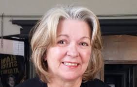 Denise Winters's Instagram, Twitter & Facebook