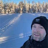 100+ "Tom Back" profiles