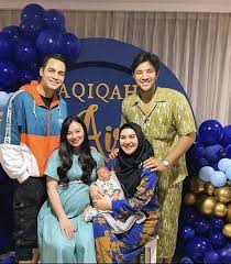 Dan sudah kami pilihkan secara khusus bagi anda yang ingin acara tasyakuran aqiqah lebih meriah dan berkesan. Gambar Baju Yang Serasi Buat Acara Haqiqah Anak Gambar Baju Yang Serasi Buat Acara Haqiqah Anak Kompak Baju Anak Batman Kartu Kuning