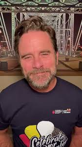 @CharlesEsten's video Tweet