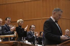 Mai mult, premierul desemnat consideră că avizul negativ este, de fapt, un vot politic. Culisele Compromisului Iohannis Orban Cum A RenunÈ›at PreÈ™edintele La Varianta CiucÄƒ È™i L A Acceptat Pe Florin CiÈ›u Ca Propunere De Premier